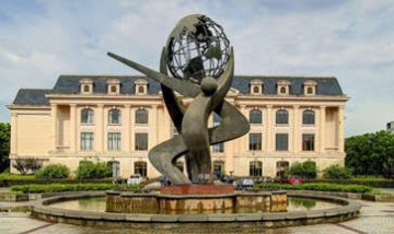 上海外國(guó)語(yǔ)大學(xué)全景圖