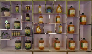 綠良純食品經(jīng)營部全景圖